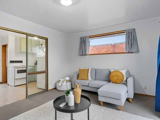 43D Law Street, Caversham