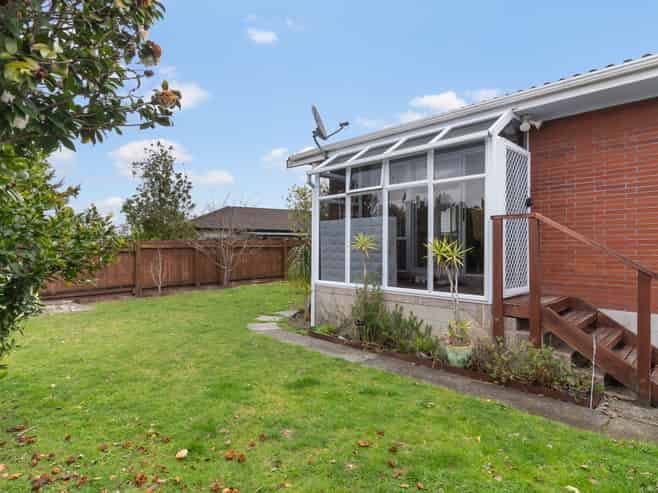 2/17 Poinsettia Place, Henderson
