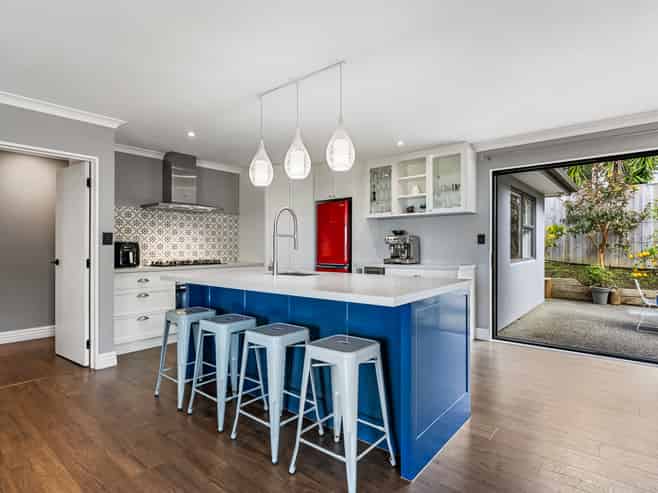 2 Rakau Views, Orewa