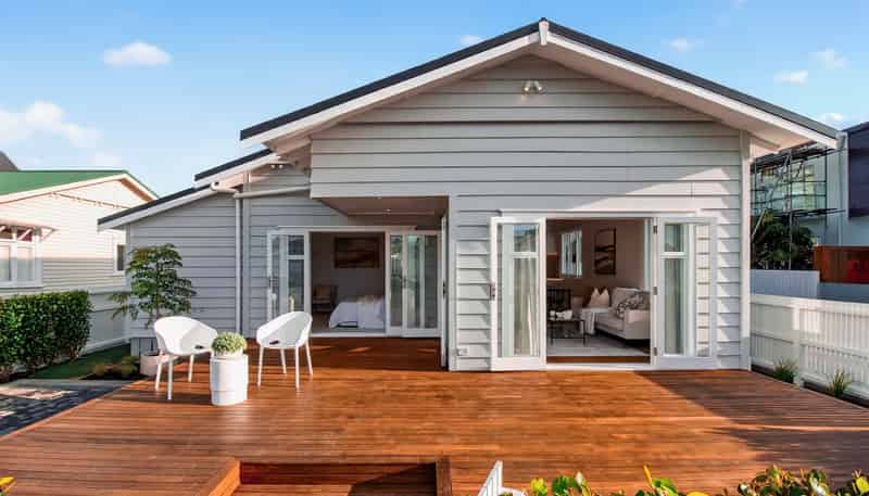 10 Joan Street, Point Chevalier