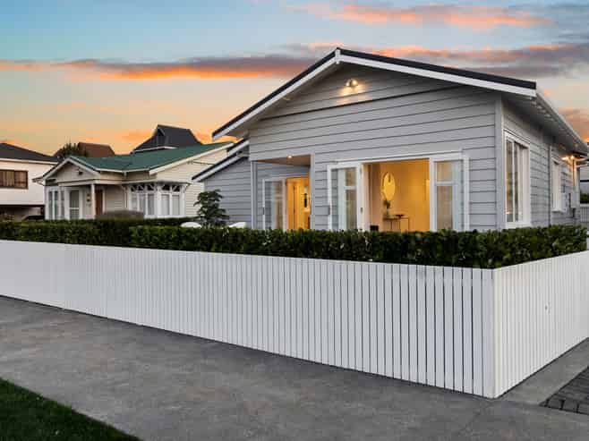 10 Joan Street, Point Chevalier