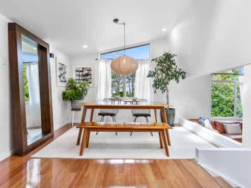 1000 East Coast Road, Northcross