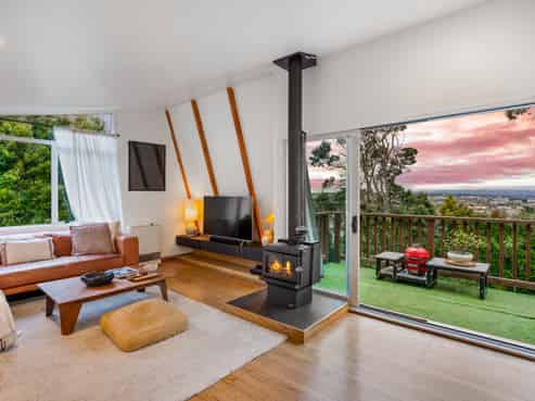 1000 East Coast Road, Northcross