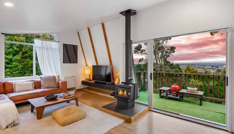 1000 East Coast Road, Northcross