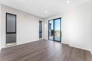 43 Puhikawa Street, Massey