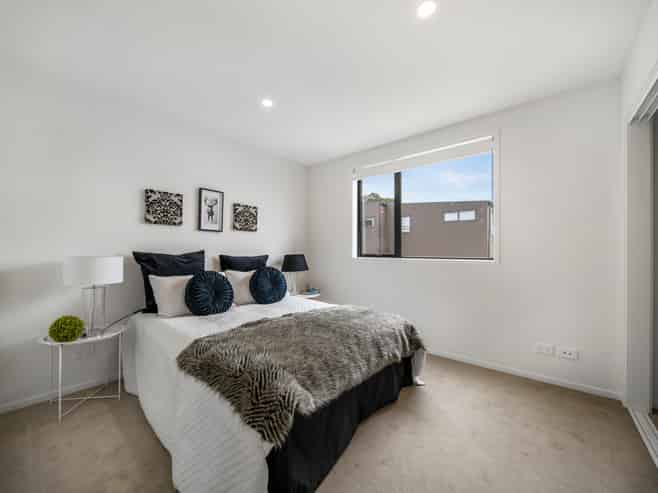 40 Clay Works Lane, New Lynn