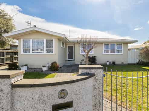 5 Whitby Crescent, Flaxmere