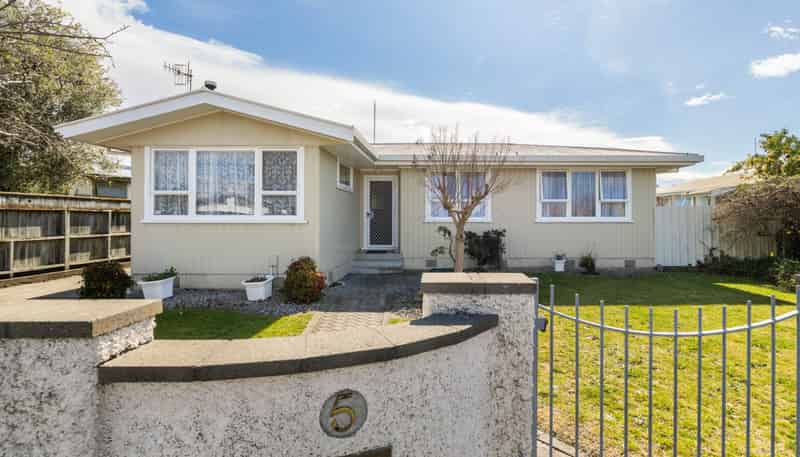 5 Whitby Crescent, Flaxmere