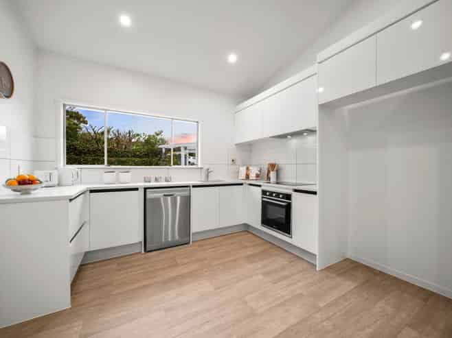 11 Geoffrey Road, Torbay