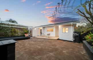 11 Geoffrey Road, Torbay