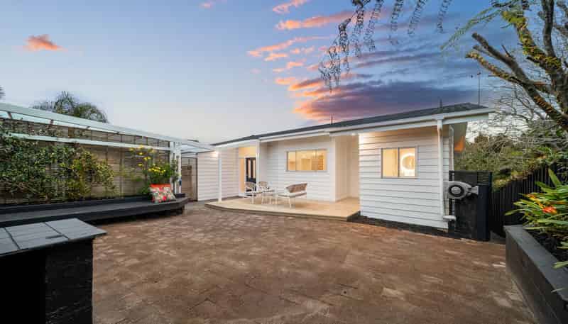 11 Geoffrey Road, Torbay
