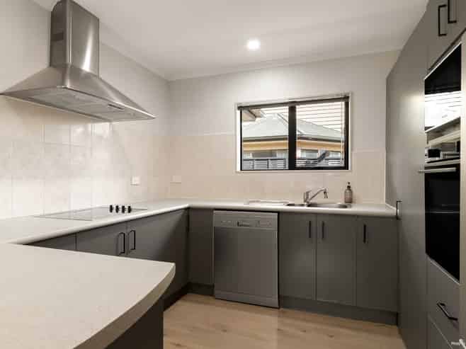 15 Delphi Grove, Tuakau