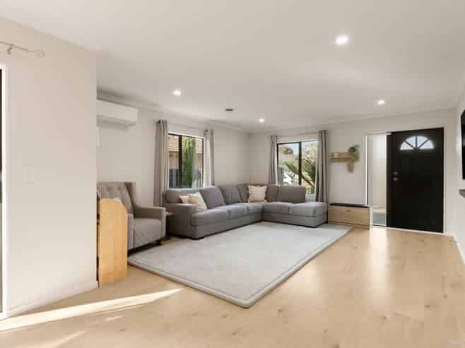 15 Delphi Grove, Tuakau
