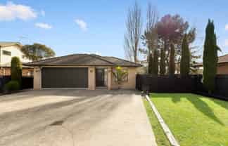 15 Delphi Grove, Tuakau