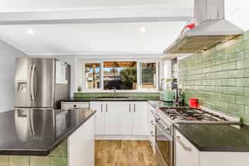 37 Humber Street, Island Bay