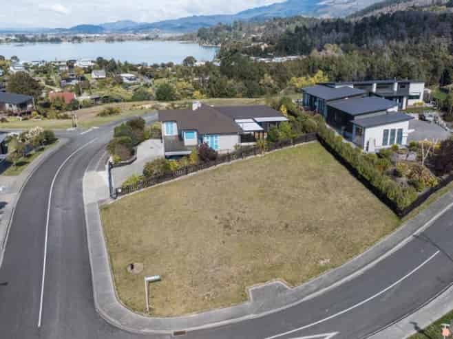 1 Portland Place, Kaiteriteri