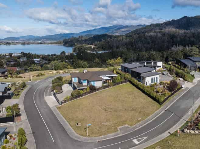 1 Portland Place, Kaiteriteri