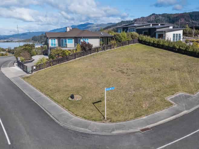 1 Portland Place, Kaiteriteri
