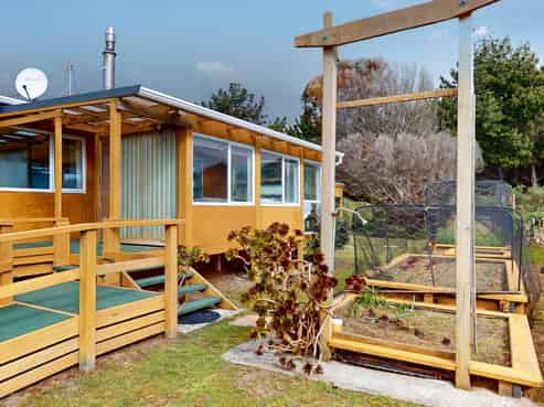 2 Barclay Grove, Hokio Beach