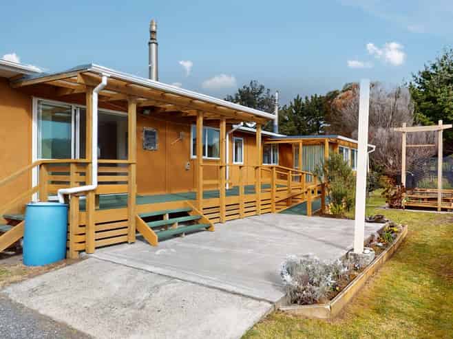 2 Barclay Grove, Hokio Beach
