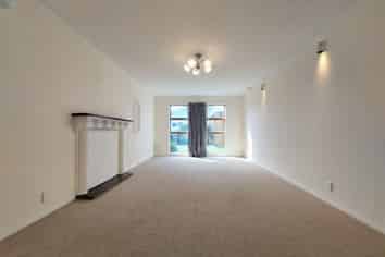 12 Chequers Avenue, Chartwell