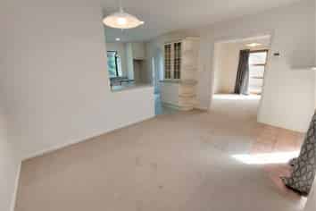 12 Chequers Avenue, Chartwell