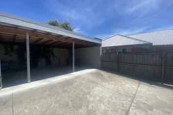 6/206 Hasting Street East, Waltham
