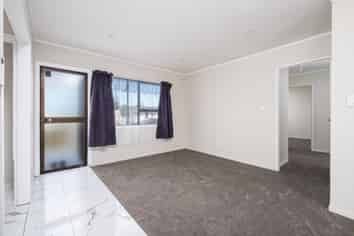 1/6 Hatherley Place, Clendon Park
