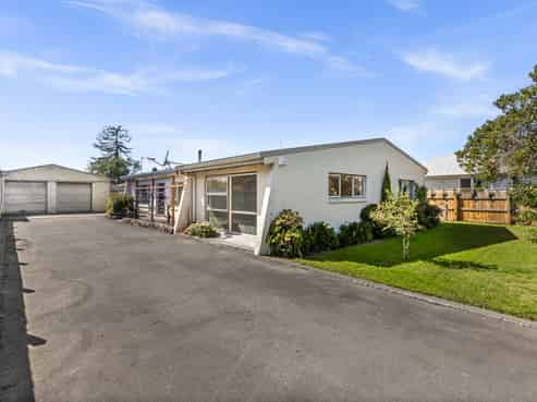 309 Frederick Street, Mahora