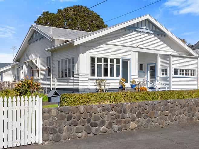 17 Barrett Street, Westown