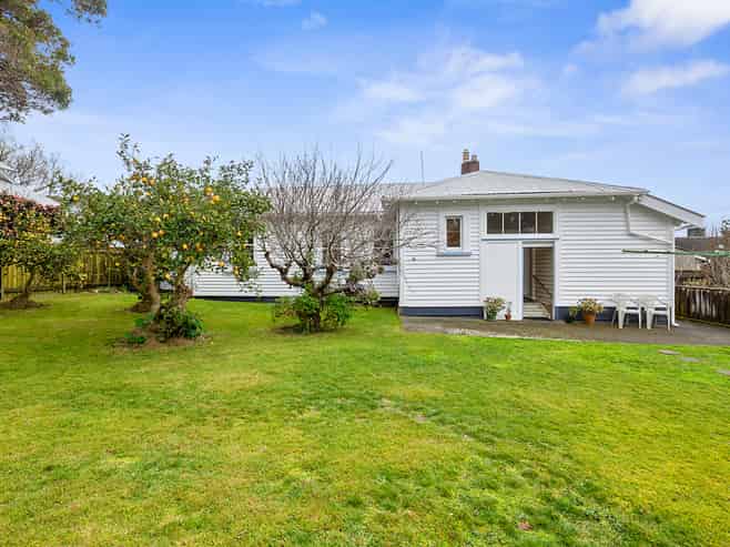 17 Barrett Street, Westown