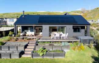 14 Carex Rise, Cracroft