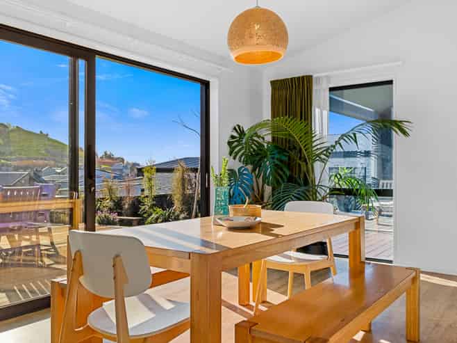 14 Carex Rise, Cracroft