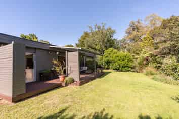 24 Splitt Avenue, Glenview