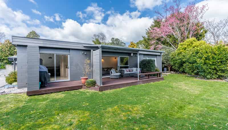 24 Splitt Avenue, Glenview