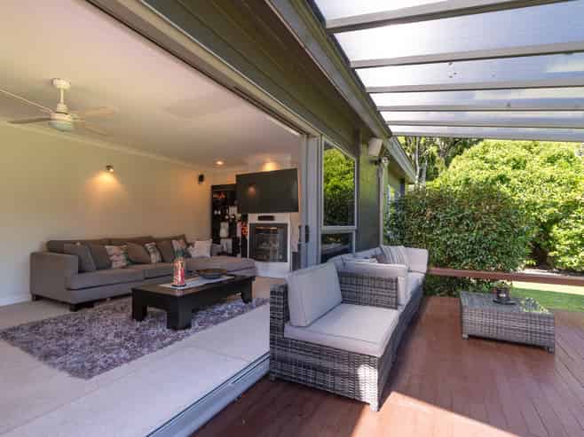 24 Splitt Avenue, Glenview