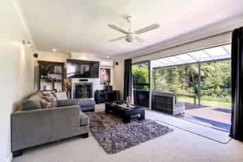 24 Splitt Avenue, Glenview
