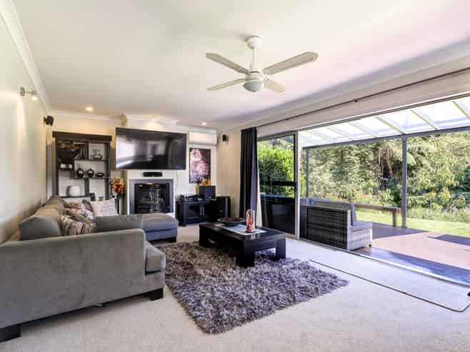 24 Splitt Avenue, Glenview