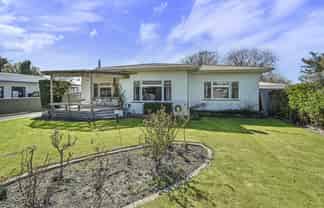 812 Lawrence Street, Akina