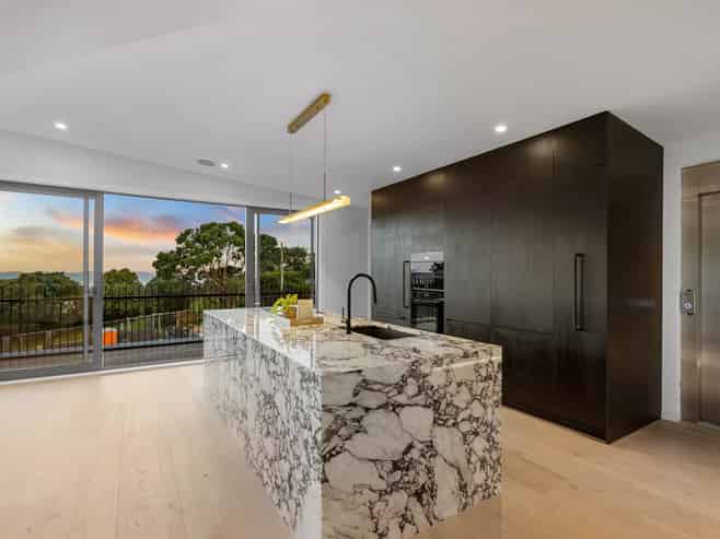 61A Churchill Road, Murrays Bay