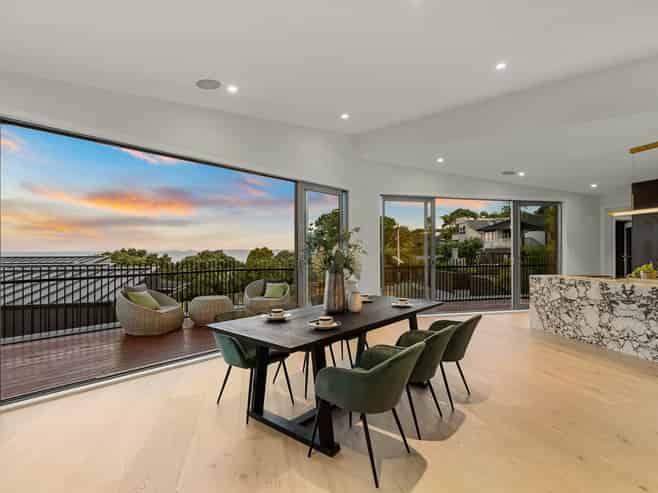 61A Churchill Road, Murrays Bay