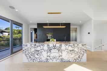 61A Churchill Road, Murrays Bay