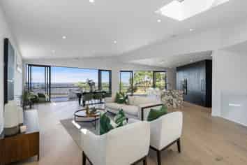 61A Churchill Road, Murrays Bay