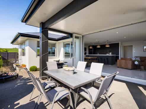 4 Vardon Way, Waiwhakaiho