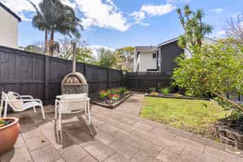 14/1 Shore Road, Remuera