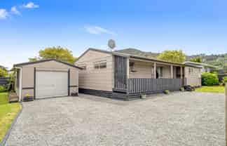 196A Clayton Road, Mangakakahi