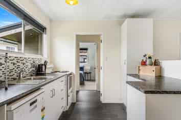 196A Clayton Road, Mangakakahi