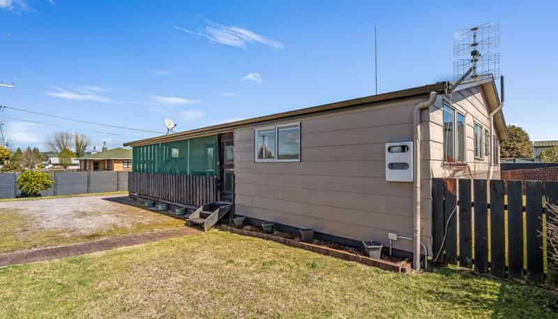 196A Clayton Road, Mangakakahi