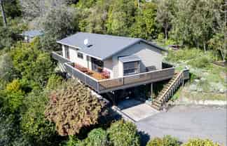 17 Adams Road, Thames