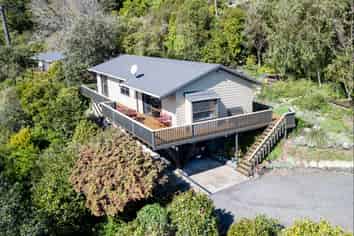 17 Adams Road, Thames